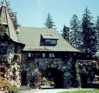 House made of huge stones.